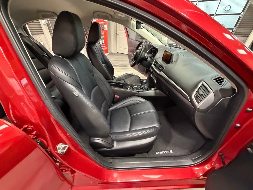 Used 2017 MAZDA MAZDA3 Touring image 37