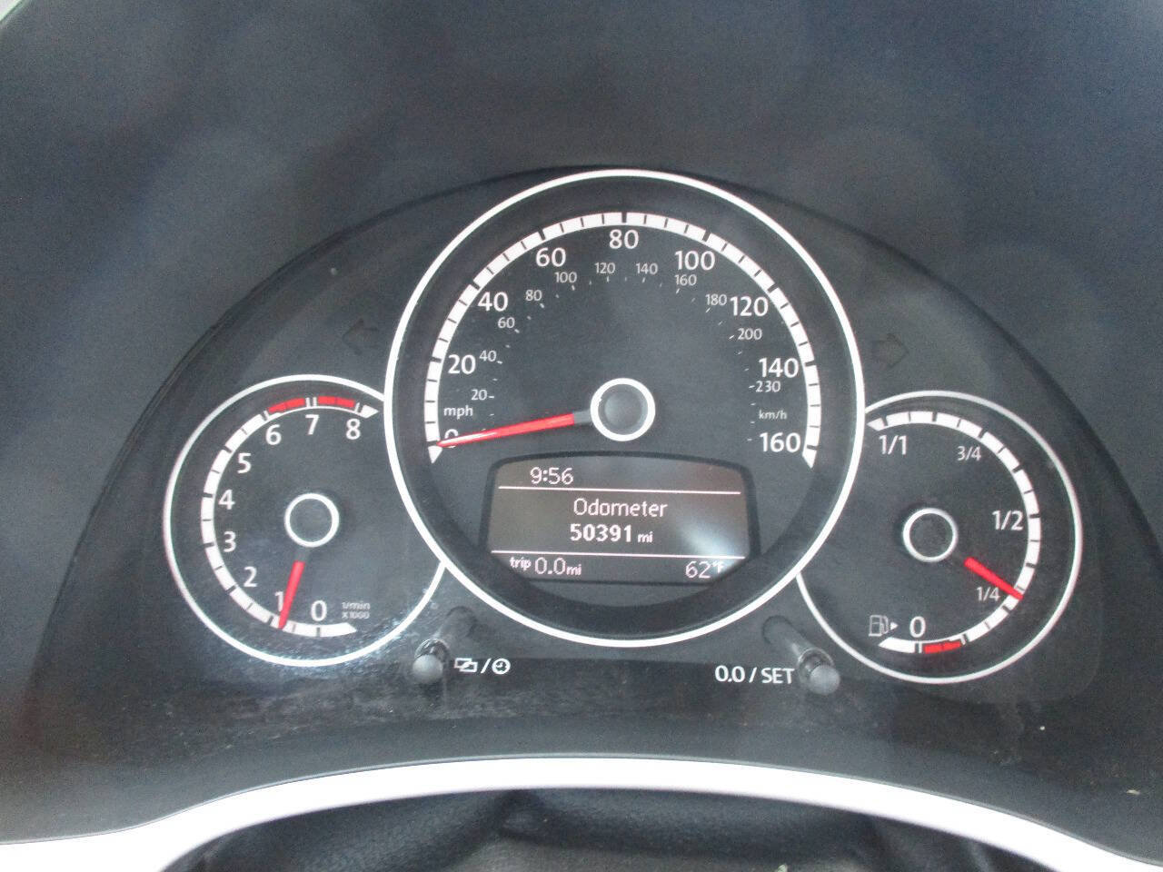 Used 2015 Volkswagen Beetle 1.8T FWD image 26