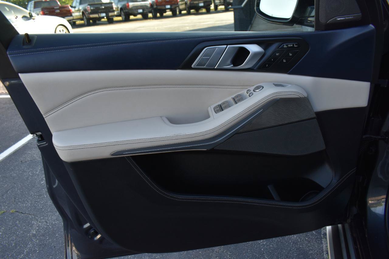 Used 2019 BMW X7 xDrive40i w/ Premium Package AWD/4WD image 37
