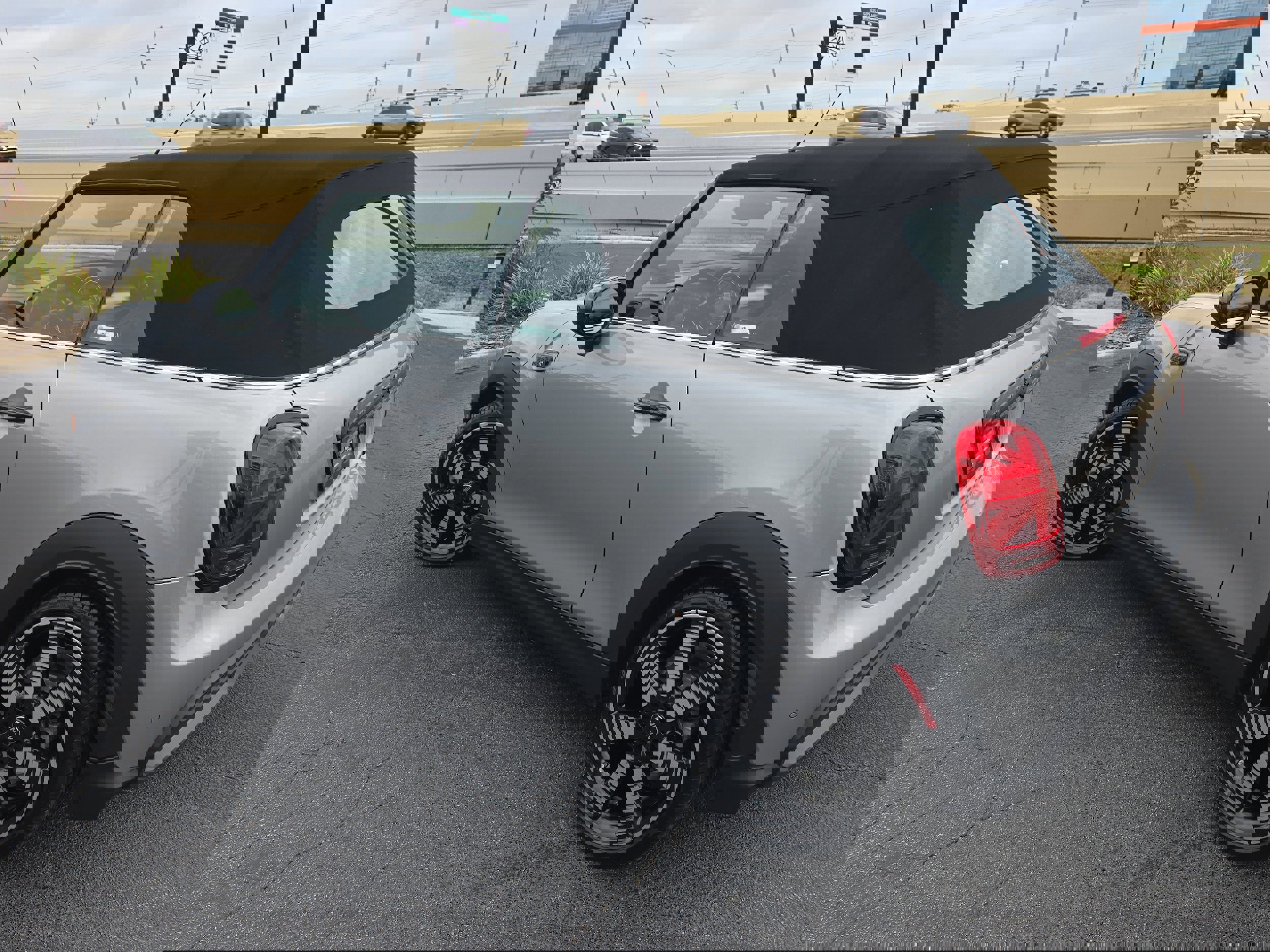 Certified 2023 MINI Cooper S image 28