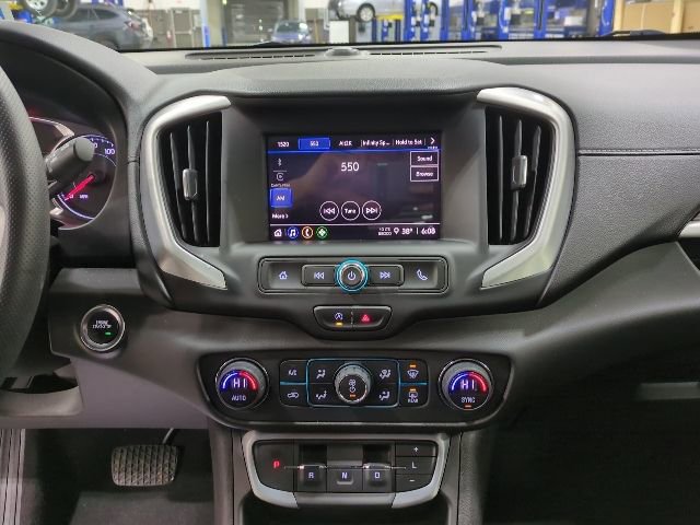 Used 2022 GMC Terrain SLE w/ Driver Convenience Package image 11