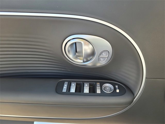 New 2026 Hyundai Ioniq 9 Limited image 16