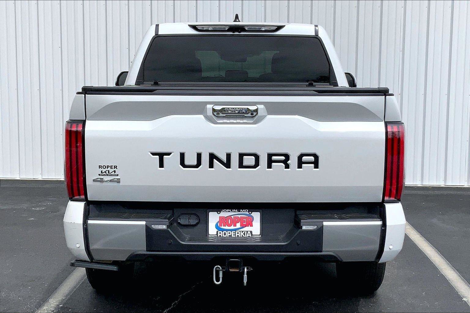 Used 2024 Toyota Tundra Limited AWD/4WD image 4