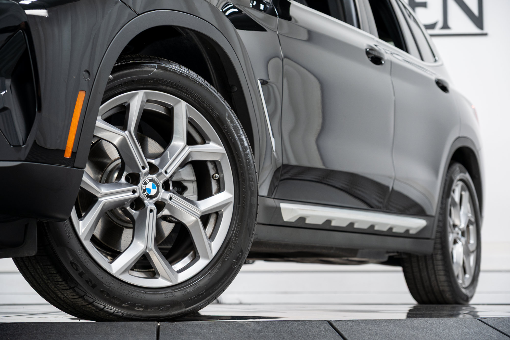 Certified 2024 BMW X3 xDrive30i w/ Premium Package AWD/4WD image 27