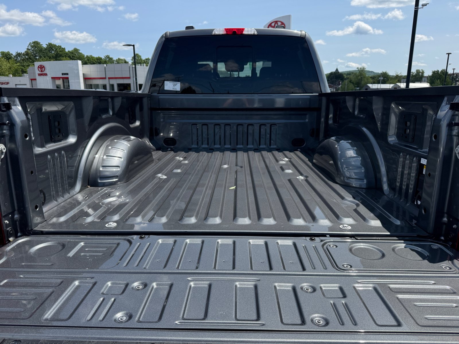 New 2026 Ford F250 Platinum w/ FX4 Off-Road Package AWD/4WD image 26