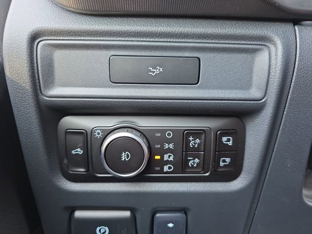 Used 2026 Ford F150 Lariat w/ Equipment Group 501A Mid image 25