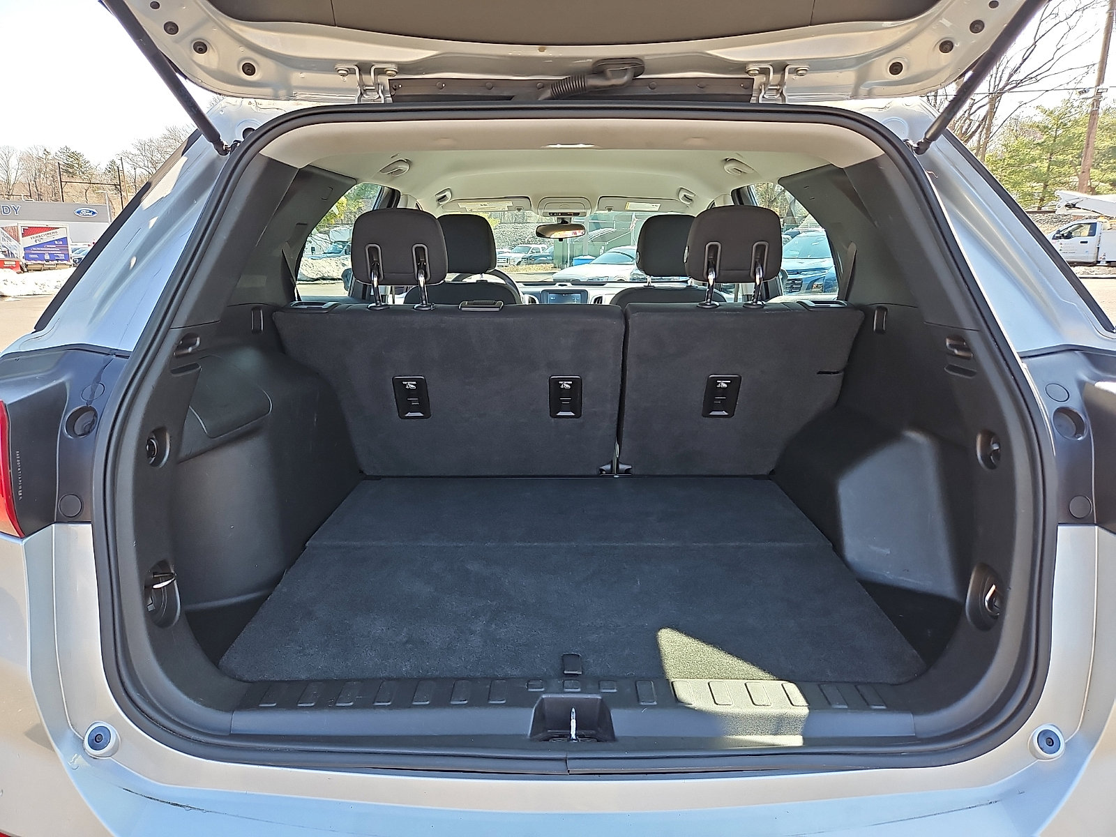 Used 2018 Chevrolet Equinox LS image 28