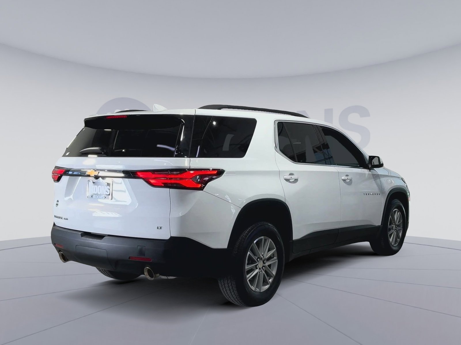 Used 2023 Chevrolet Traverse LT image 11