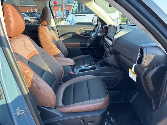 New 2026 Ford Bronco Sport Outer Banks w/ Sasquatch Outer Banks Package AWD/4WD image 32