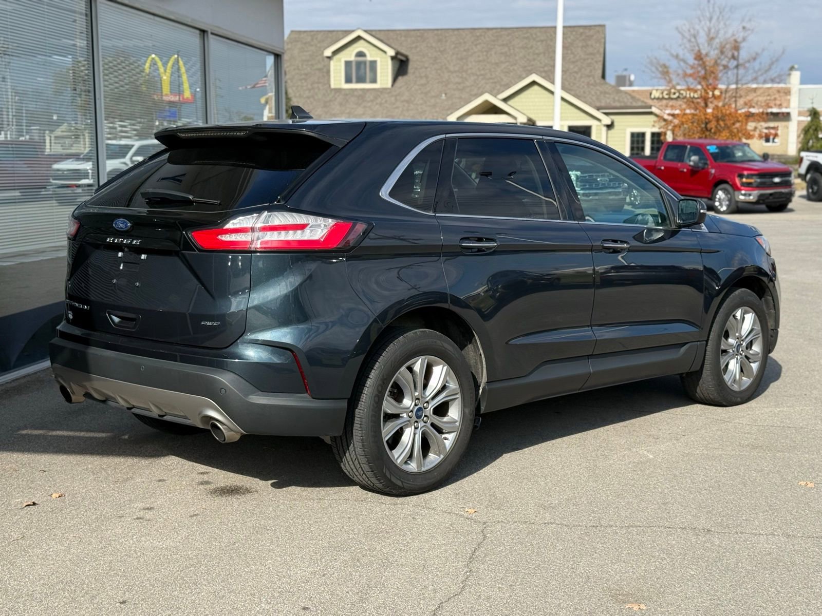 Used 2022 Ford Edge Titanium image 5