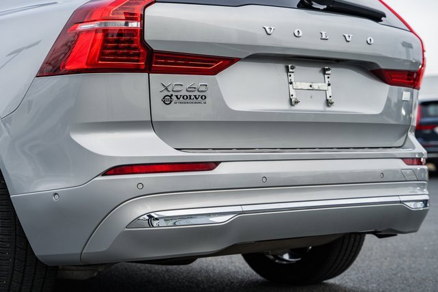 Used 2022 Volvo XC60 T8 Inscription w/ Advanced Package image 8