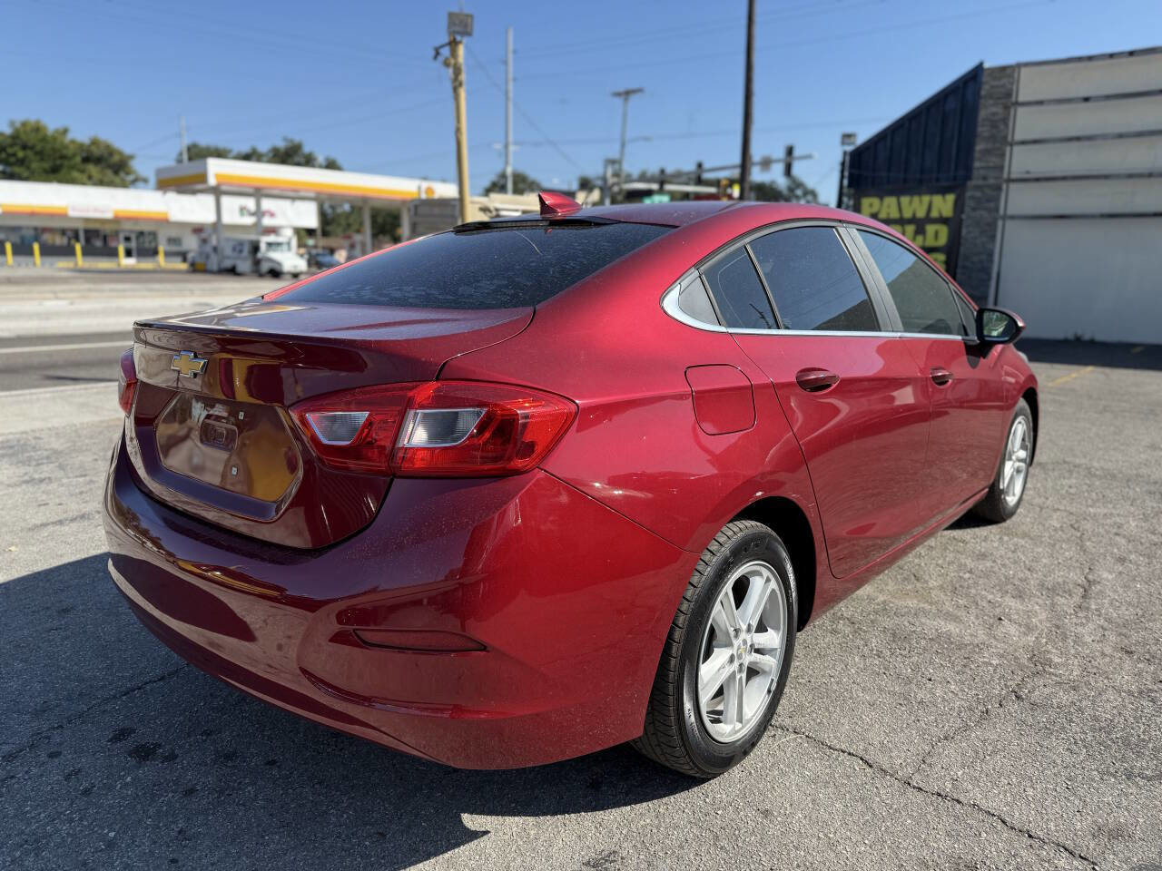 Used 2017 Chevrolet Cruze LT w/ Convenience Package image 7