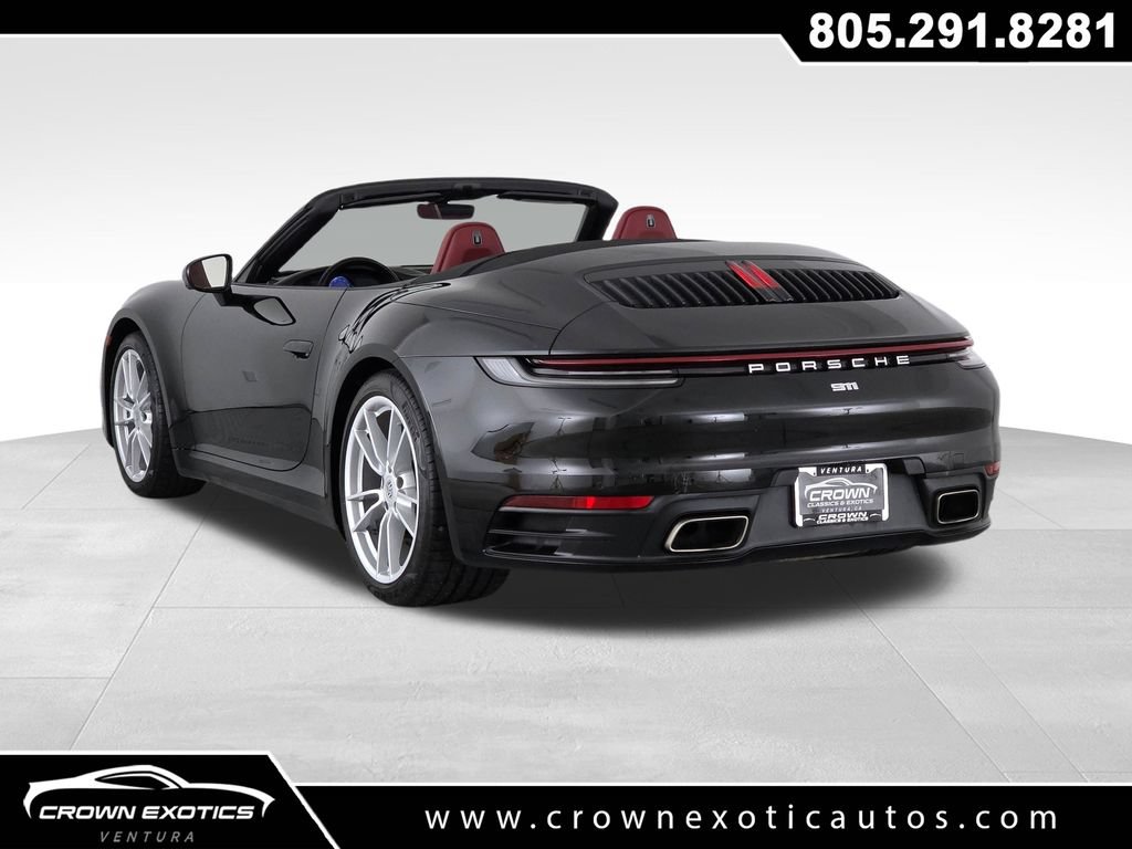 Used 2024 Porsche 911 Carrera RWD image 5