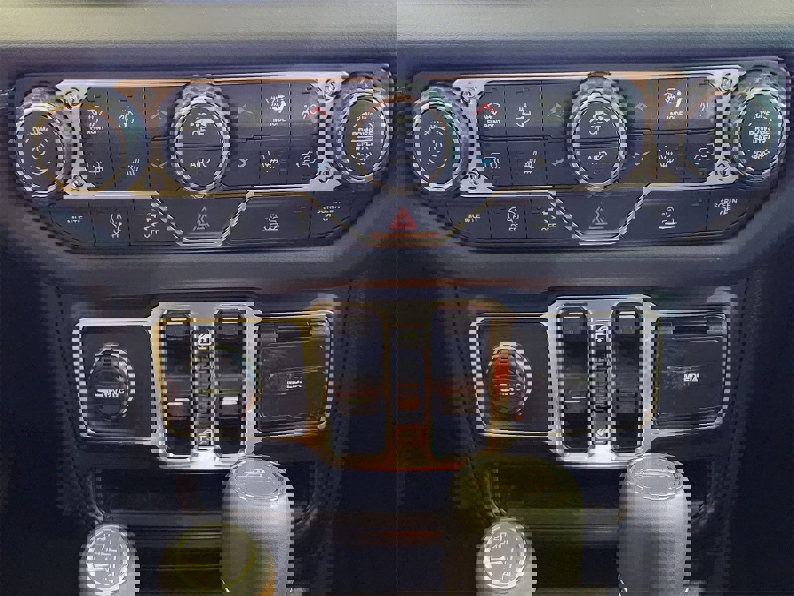 New 2026 Jeep Gladiator Sport image 18