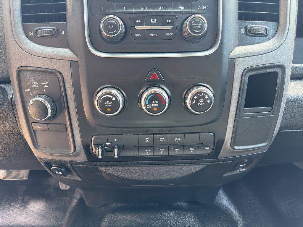 Used 2018 RAM 3500 Tradesman w/ Chrome Appearance Group AWD/4WD image 20