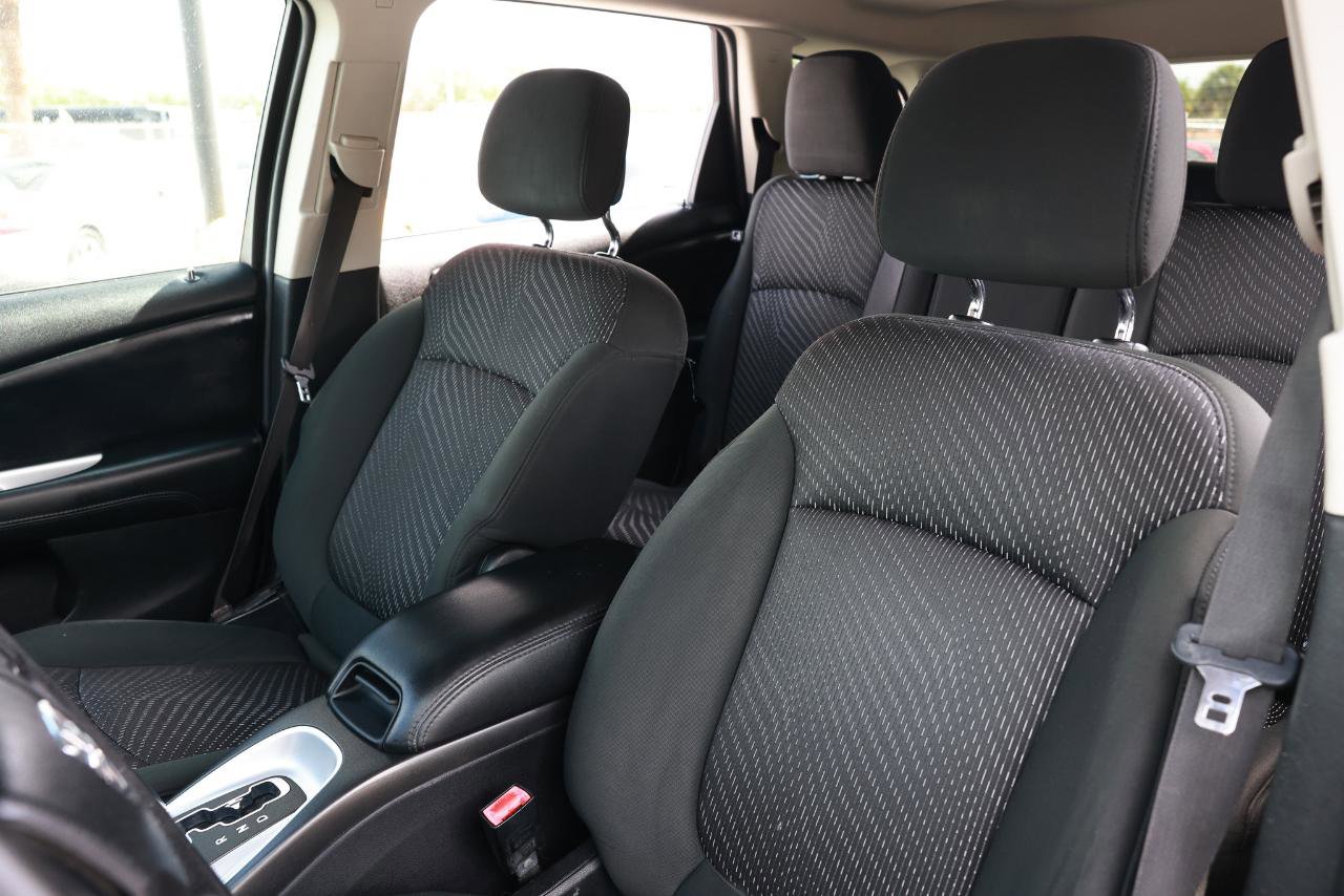 Used 2012 Dodge Journey SXT w/ Flexible Seating Group image 6