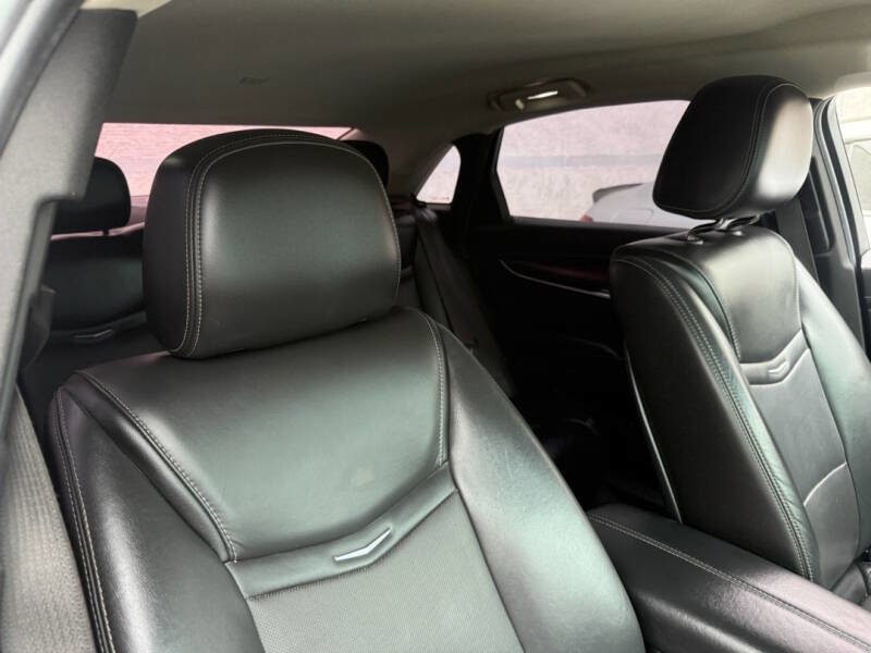 Used 2019 Cadillac XTS Luxury image 8