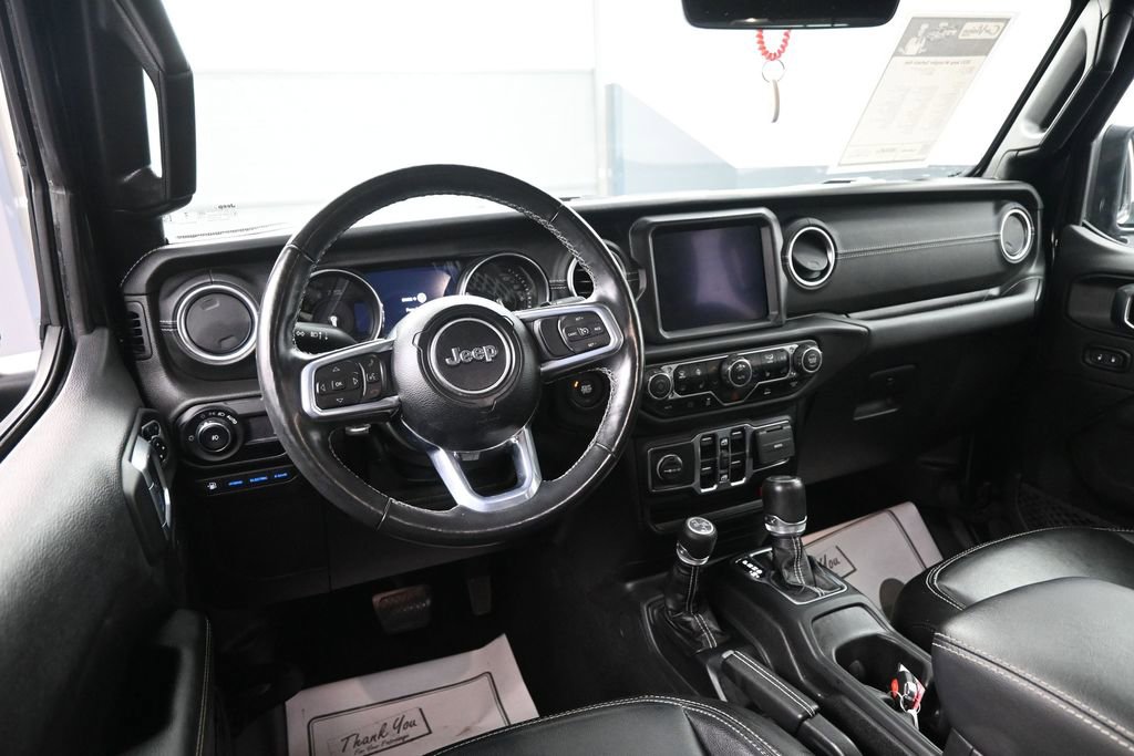 Used 2023 Jeep Wrangler Unlimited Sahara w/ Cold Weather Group AWD/4WD image 25