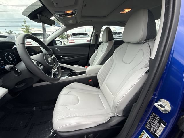 Certified 2024 Hyundai Elantra Limited FWD image 11
