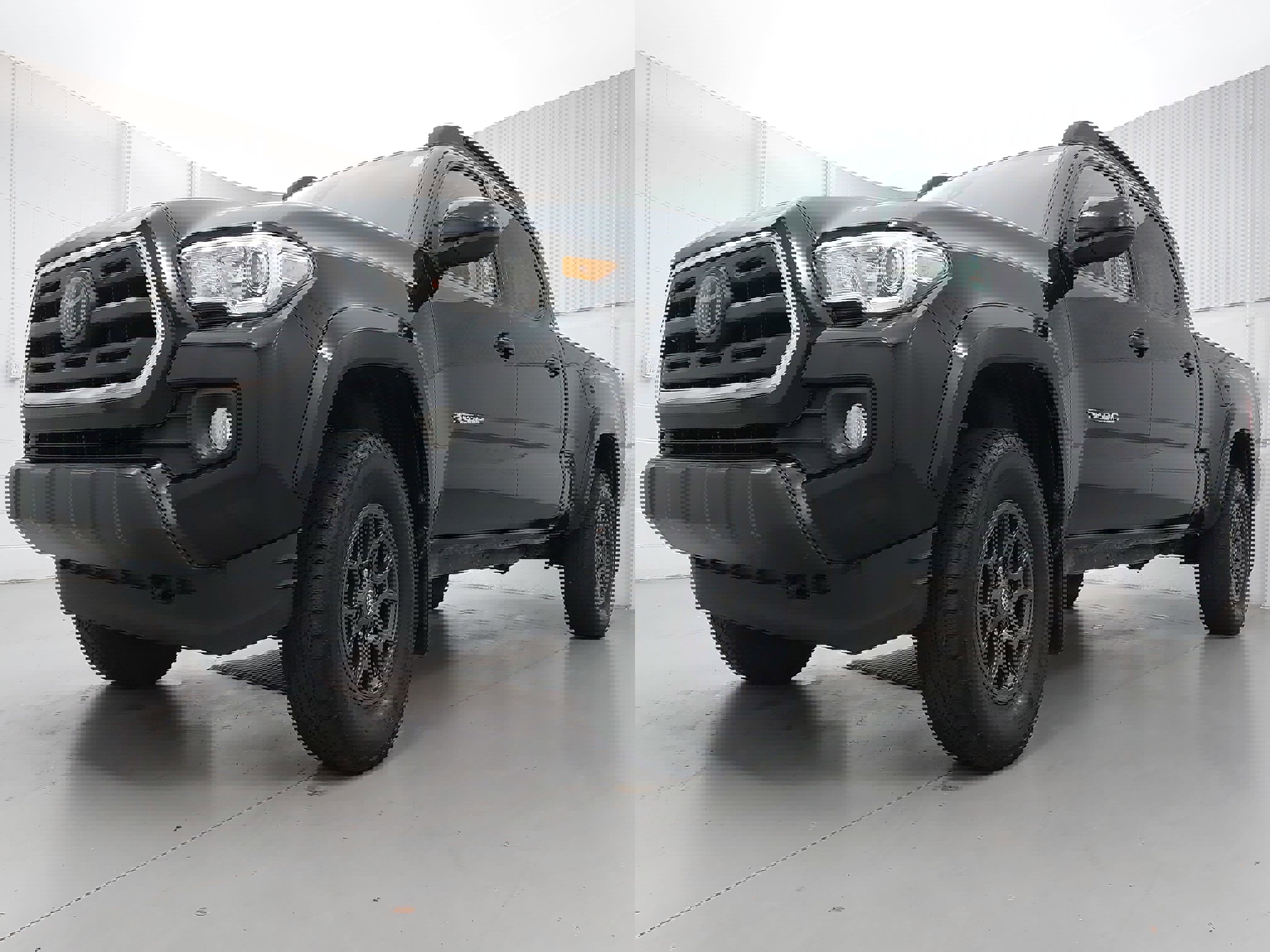 Used 2018 Toyota Tacoma SR5 image 1