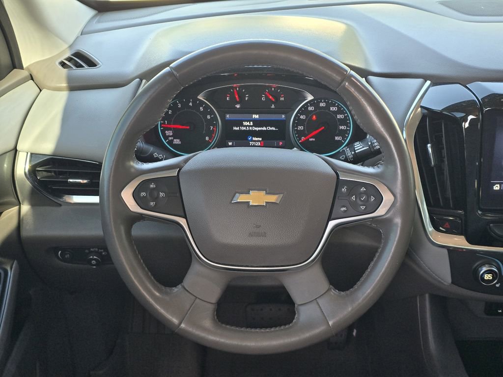 Used 2020 Chevrolet Traverse LT AWD/4WD image 16