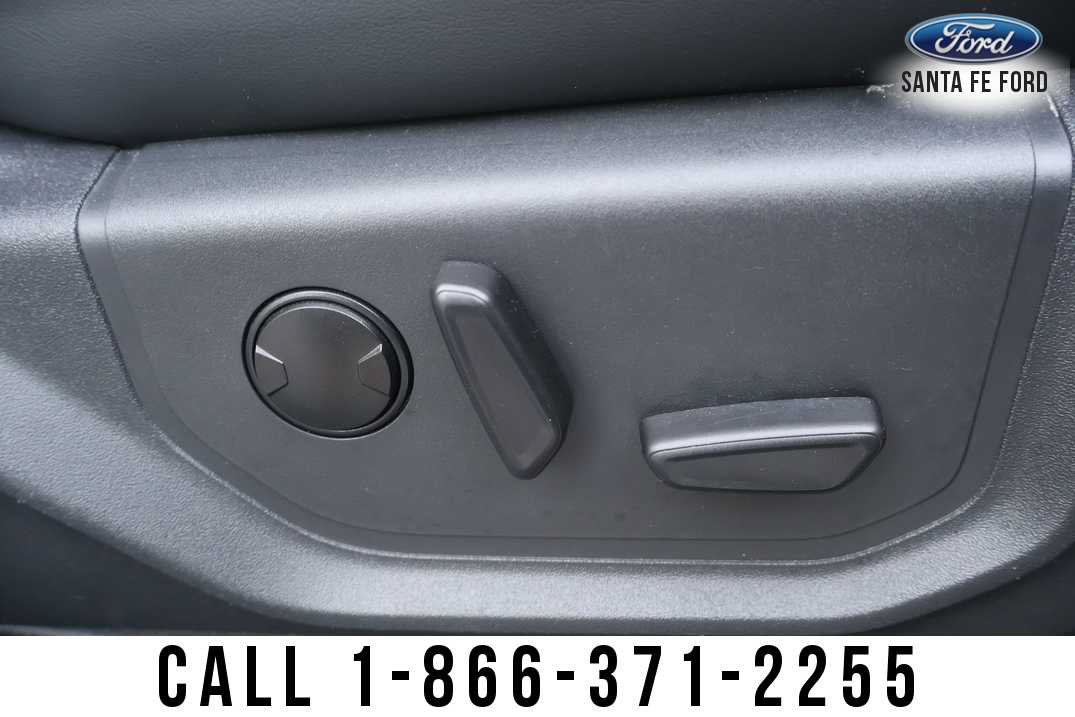 Used 2024 Ford Expedition XLT RWD image 31