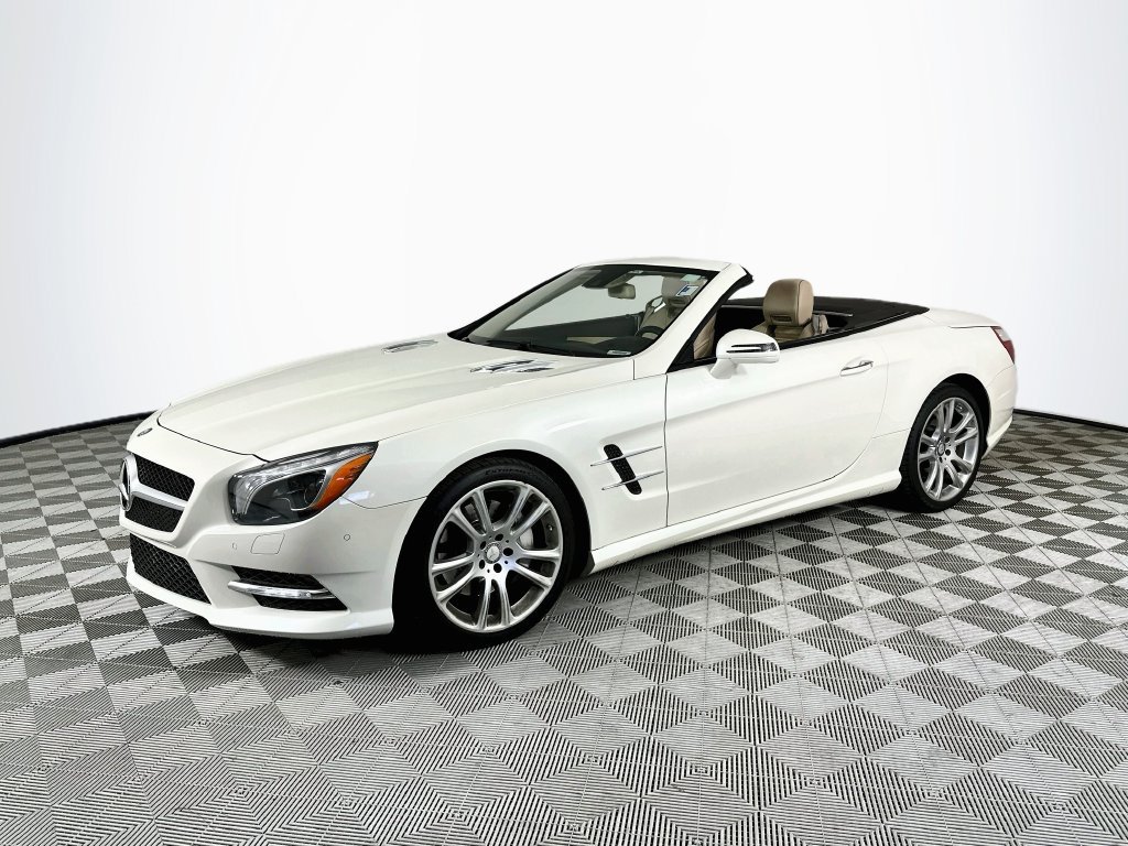 Used 2015 Mercedes-Benz SL 400 image 3
