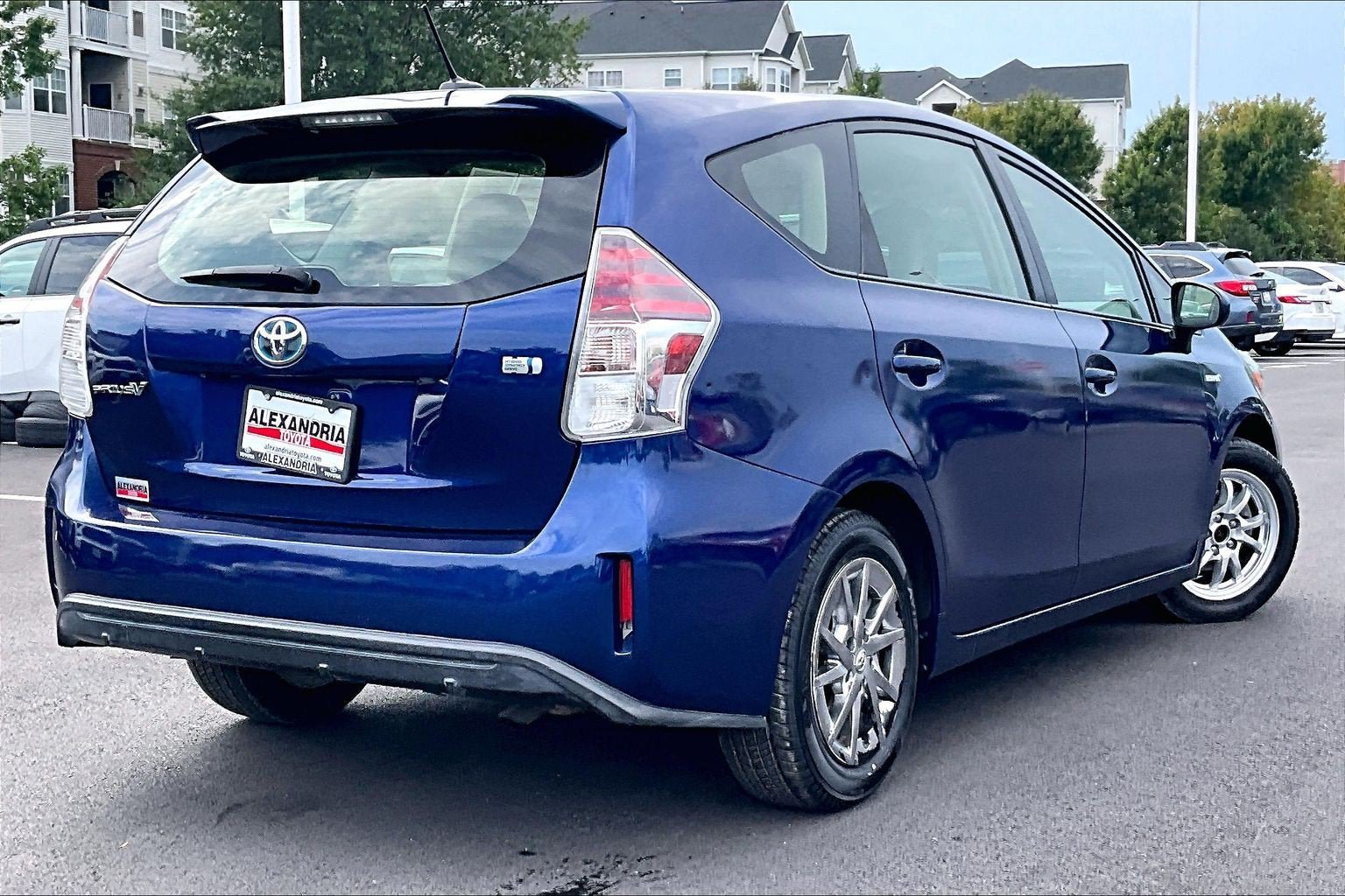 Used 2015 Toyota Prius V Four FWD image 11