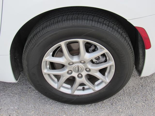 Used 2024 Chrysler Pacifica Touring-L image 13