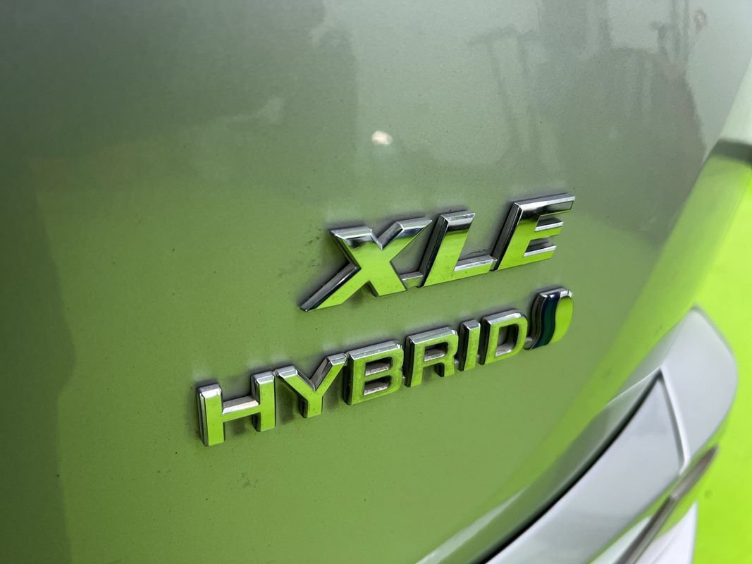 Used 2016 Toyota RAV4 XLE AWD/4WD image 14