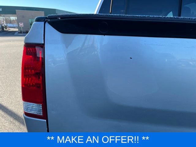 Used 2015 Nissan Titan S AWD/4WD image 10