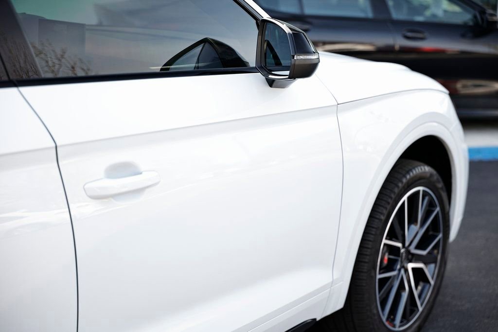 Used 2024 Audi SQ5 Premium Plus w/ Premium Plus Package image 8