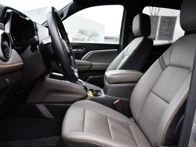 Used 2024 Chevrolet Colorado ZR2 w/ ZR2 Convenience Package III image 16