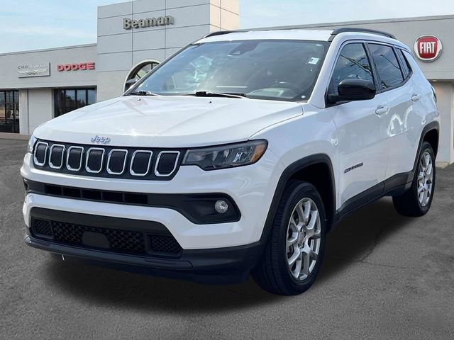 Used 2022 Jeep Compass Latitude image 3