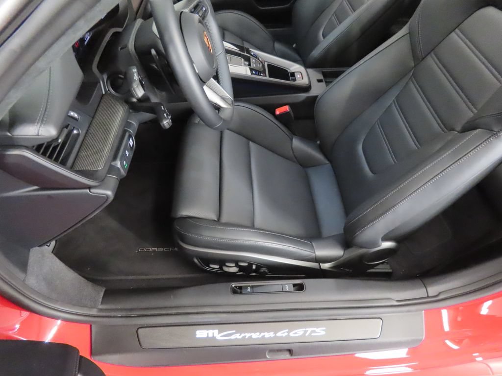 Certified 2026 Porsche 911 Carrera GTS RWD image 37