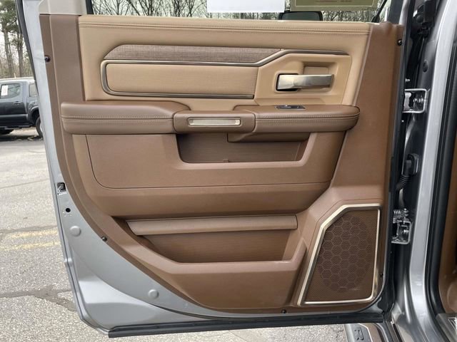 Used 2023 RAM 2500 Limited AWD/4WD image 12