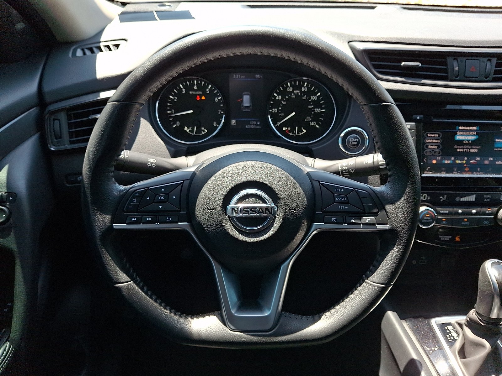 Used 2020 Nissan Rogue SV AWD/4WD image 19
