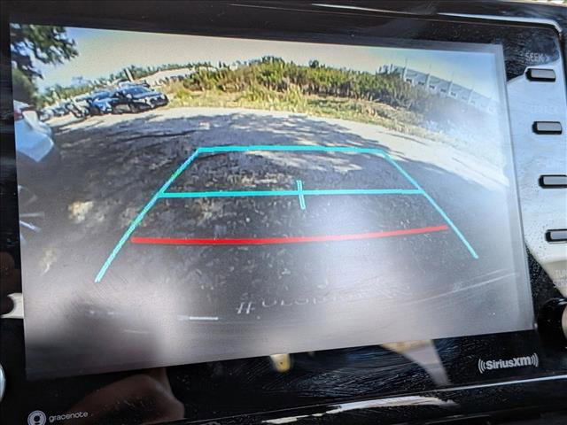 Used 2022 Toyota Corolla SE image 6