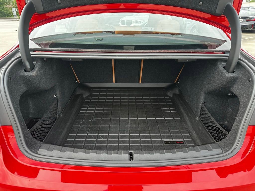 Used 2019 BMW 330i Sedan w/ Luxury Package image 22