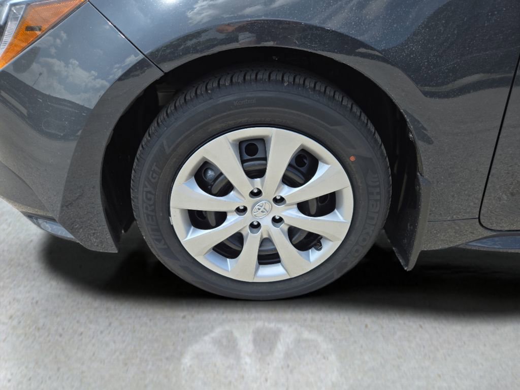 New 2026 Toyota Corolla LE FWD image 9