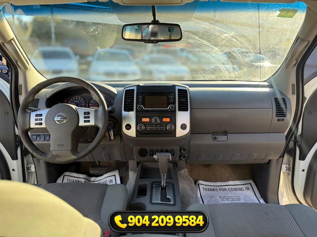 Used 2015 Nissan Frontier SV w/ SV Value Truck Package RWD image 17