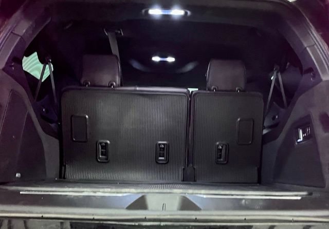 Used 2023 Cadillac Escalade ESV V w/ LPO, Floor Liner Package AWD/4WD image 7