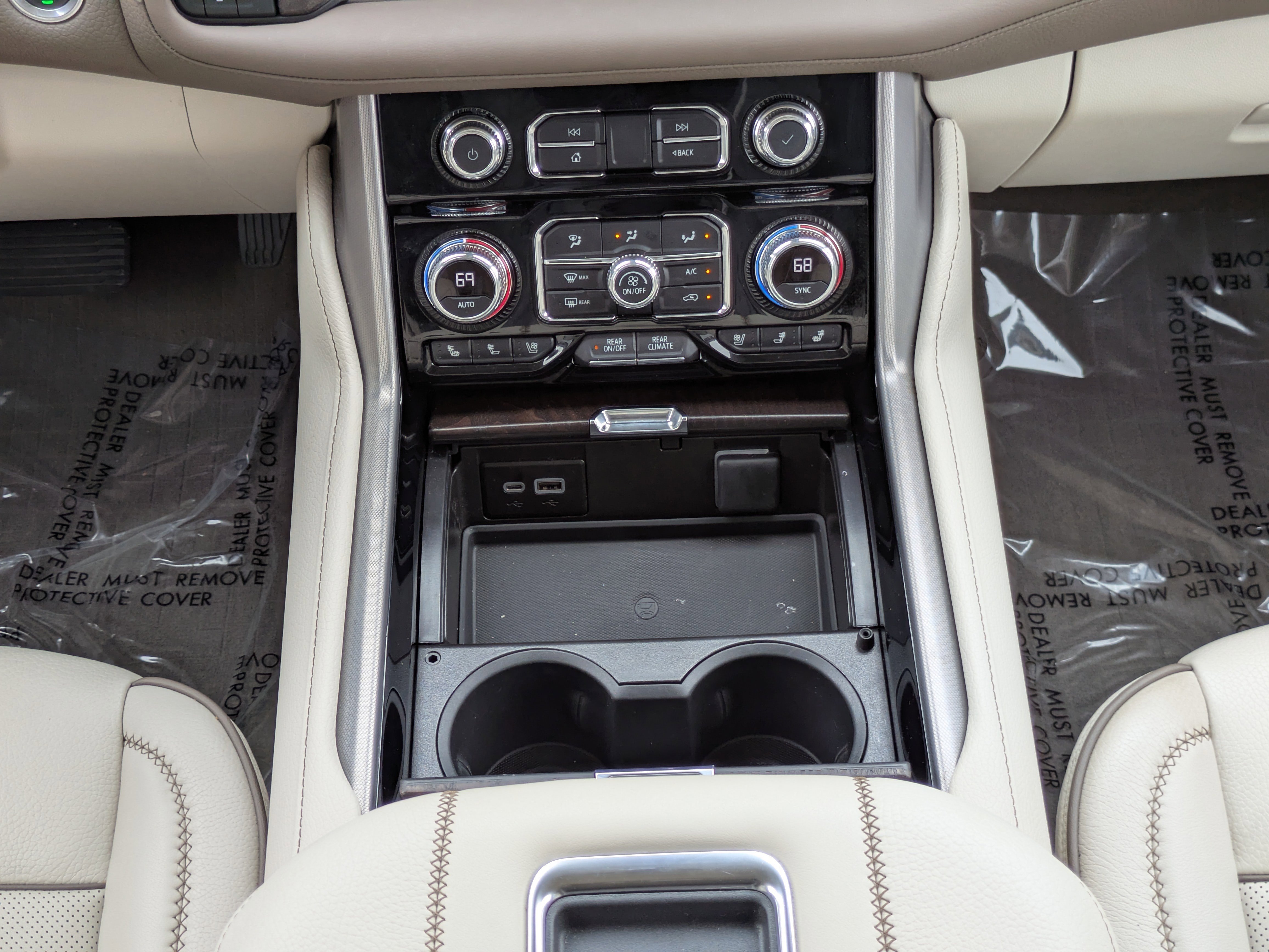 Used 2024 GMC Yukon Denali w/ LPO, Floor Liner Package image 6