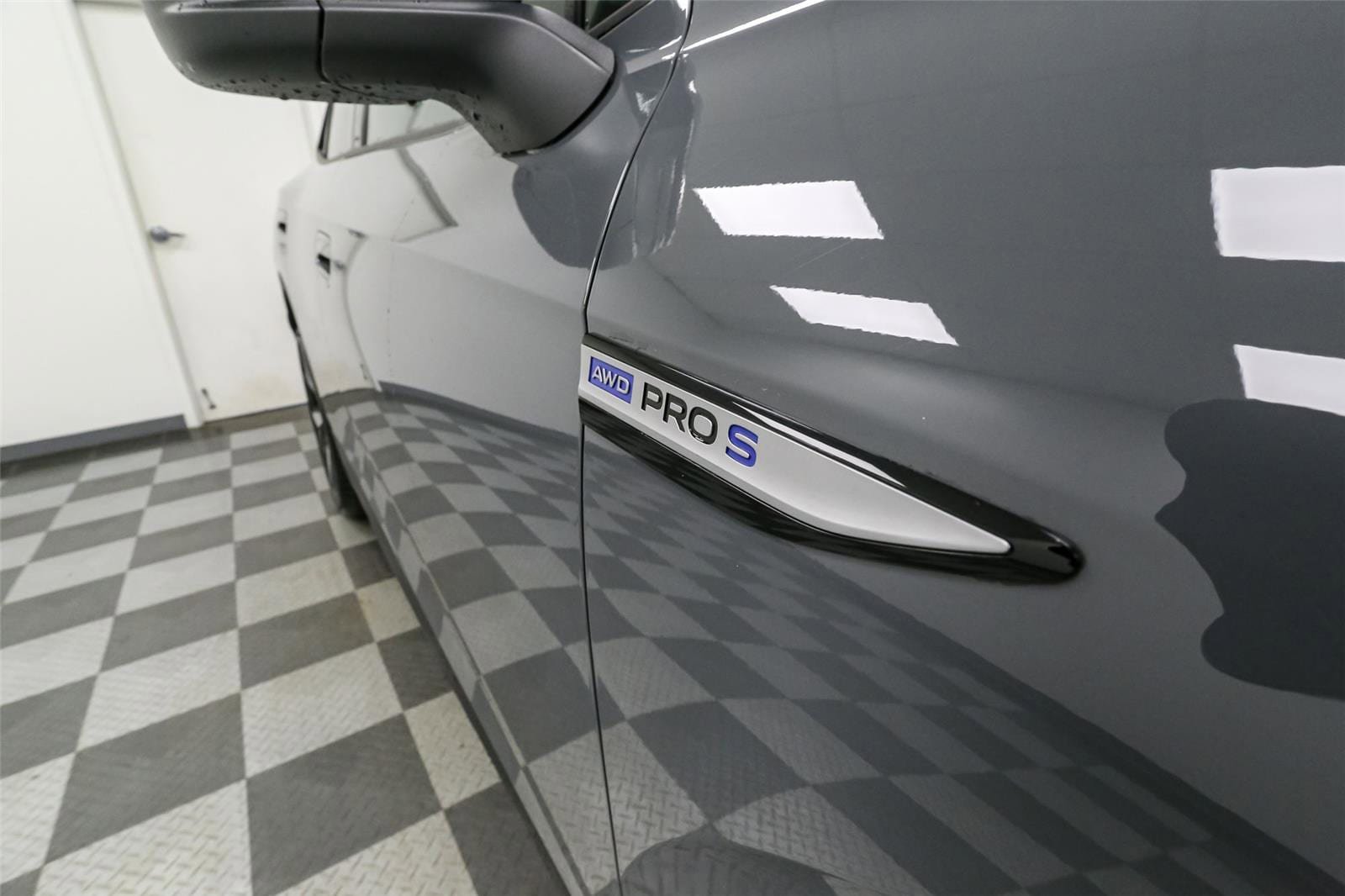 New 2025 Volkswagen ID.4 Pro S AWD/4WD image 8