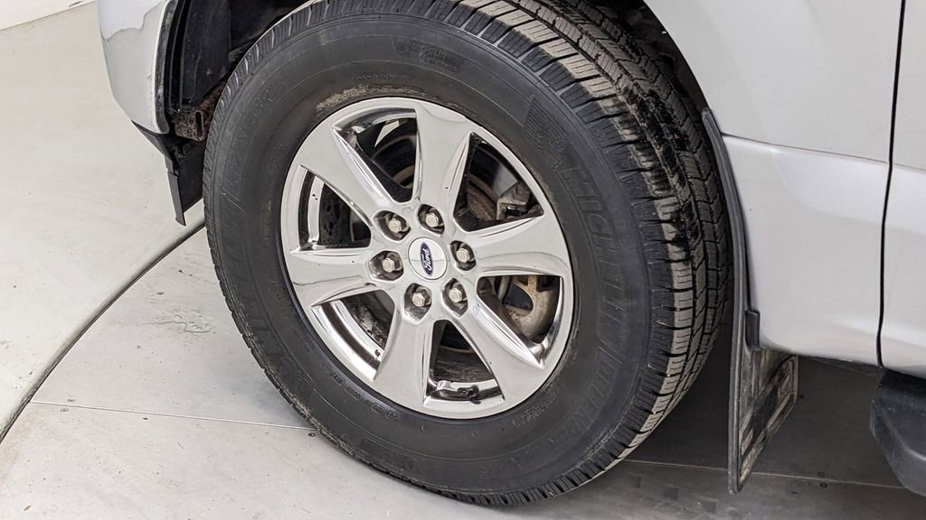 Used 2020 Ford F150 XLT w/ Max Trailer Tow Package image 4