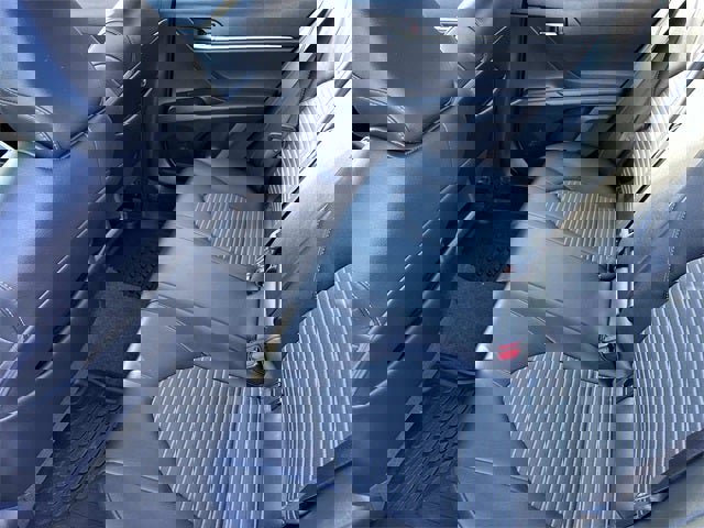 Used 2023 Toyota Camry SE image 18