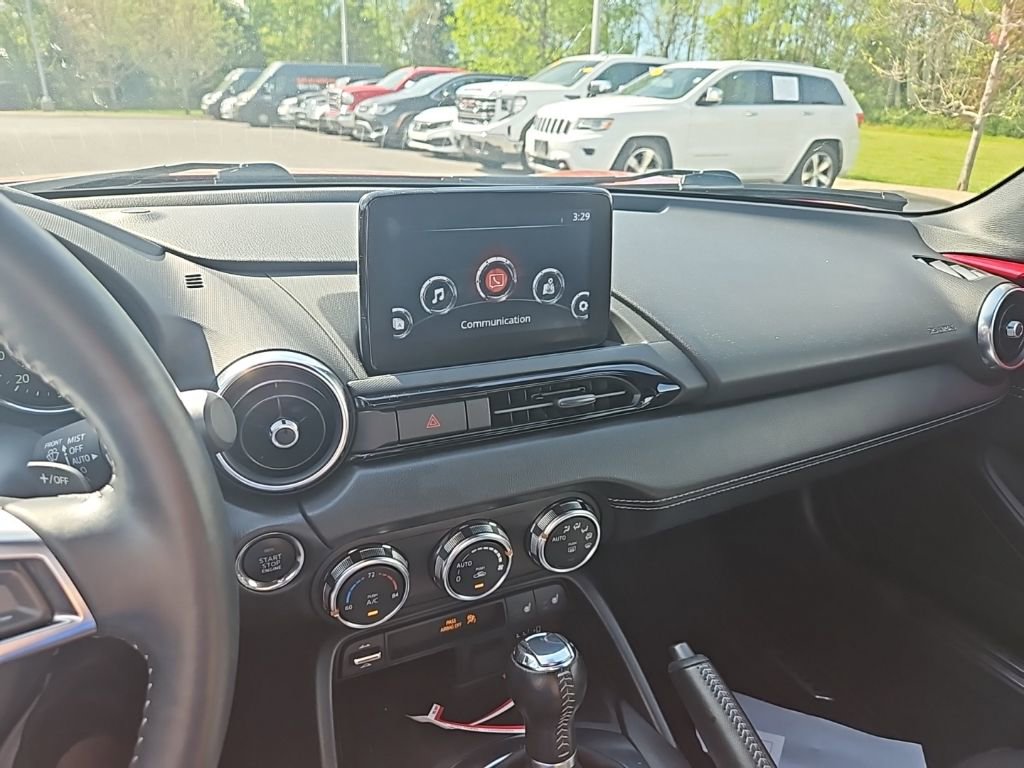 Used 2022 MAZDA MX-5 Miata RF Grand Touring image 18