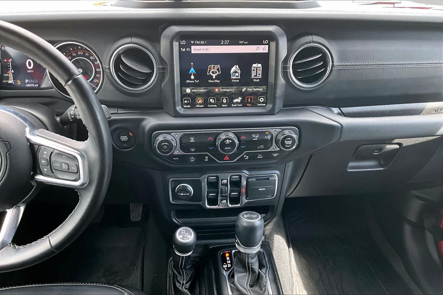 Used 2021 Jeep Wrangler Unlimited Sahara AWD/4WD image 7