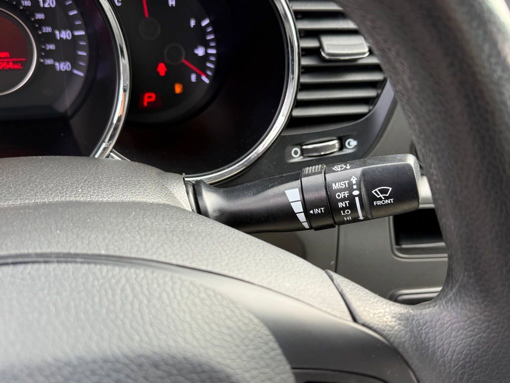 Used 2012 Kia Optima LX w/ Convenience Pkg image 22