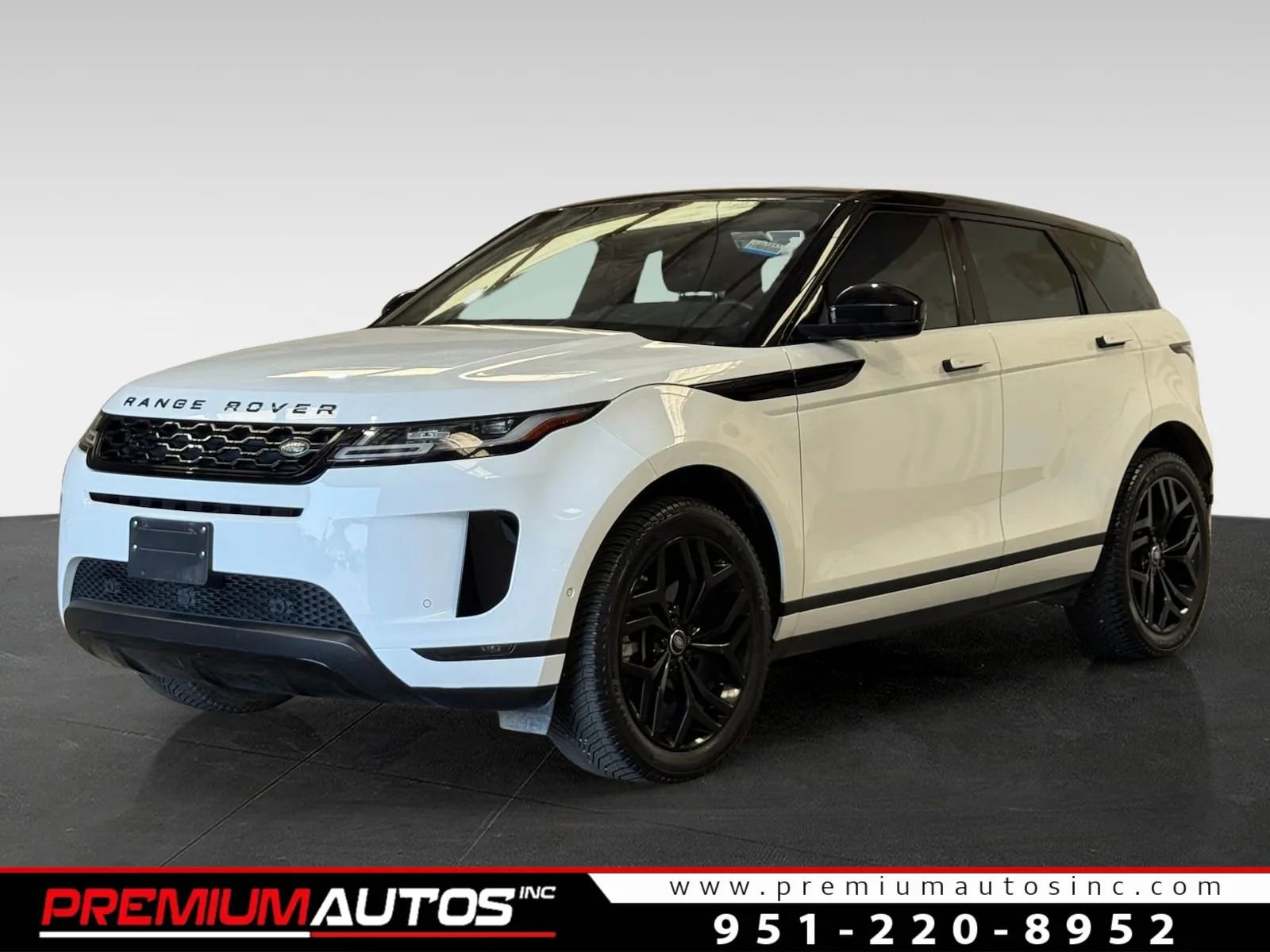 Used 2020 Land Rover Range Rover Evoque SE image 1